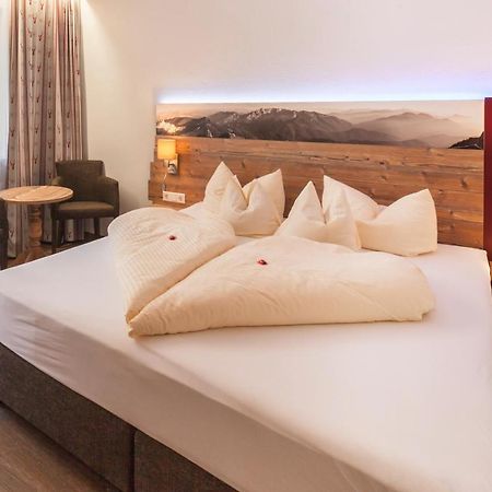 Raffl'S Hotel 로이타쉬 외부 사진