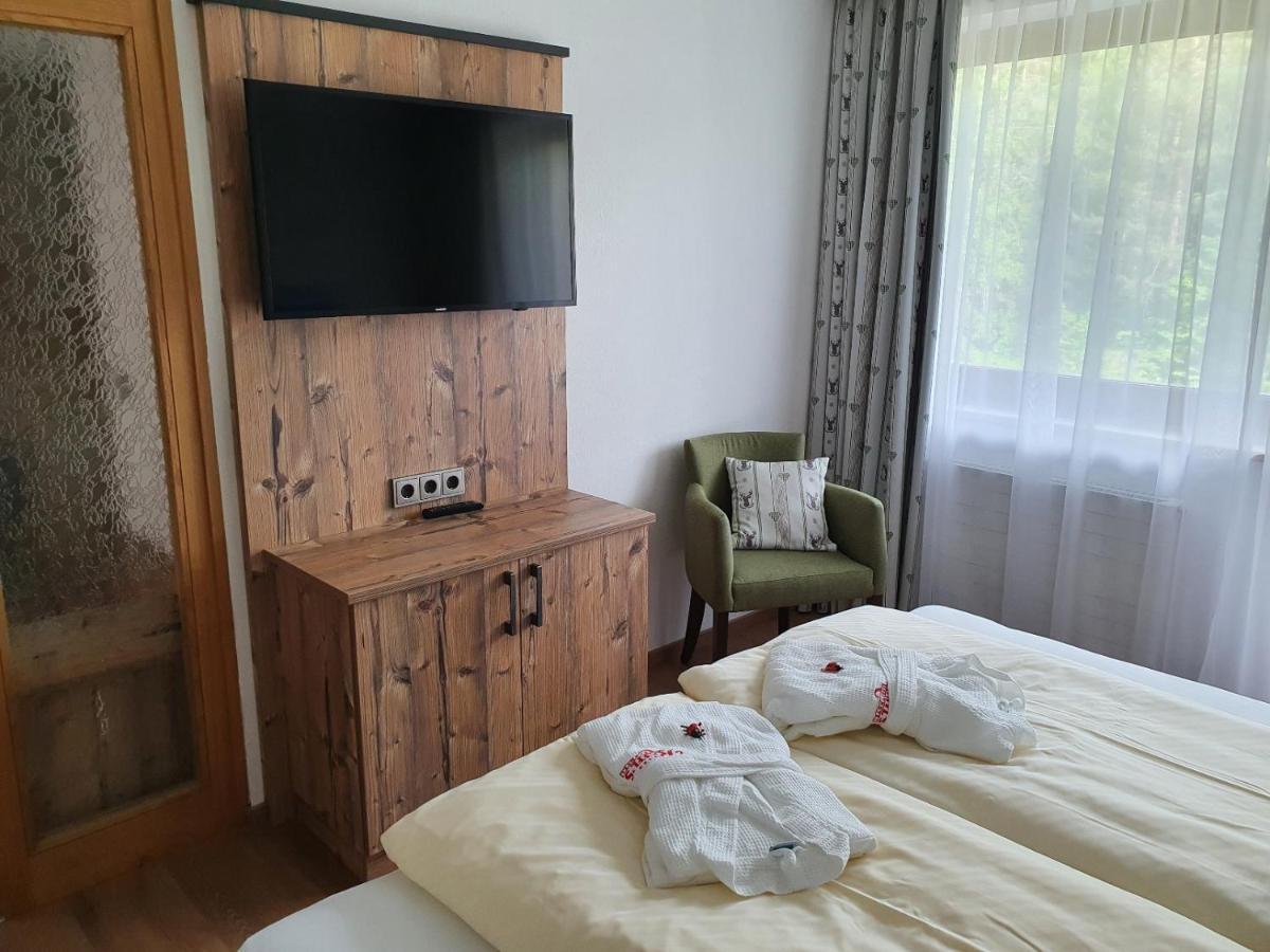 Raffl'S Hotel 로이타쉬 외부 사진