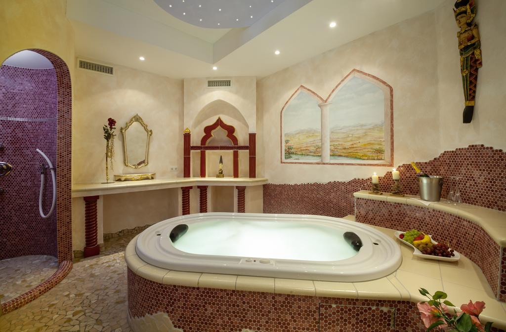 Raffl'S Hotel 로이타쉬 외부 사진