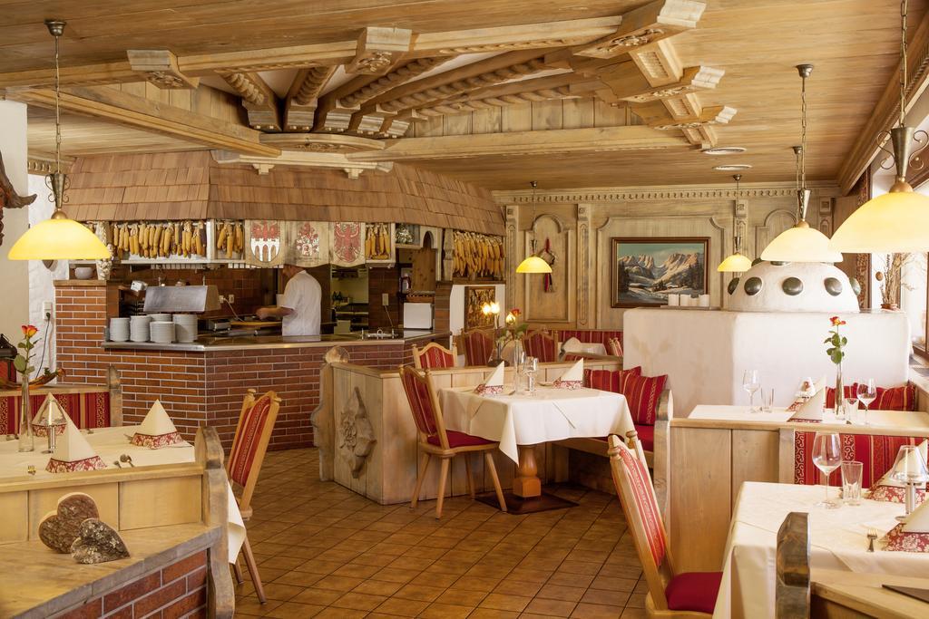 Raffl'S Hotel 로이타쉬 외부 사진